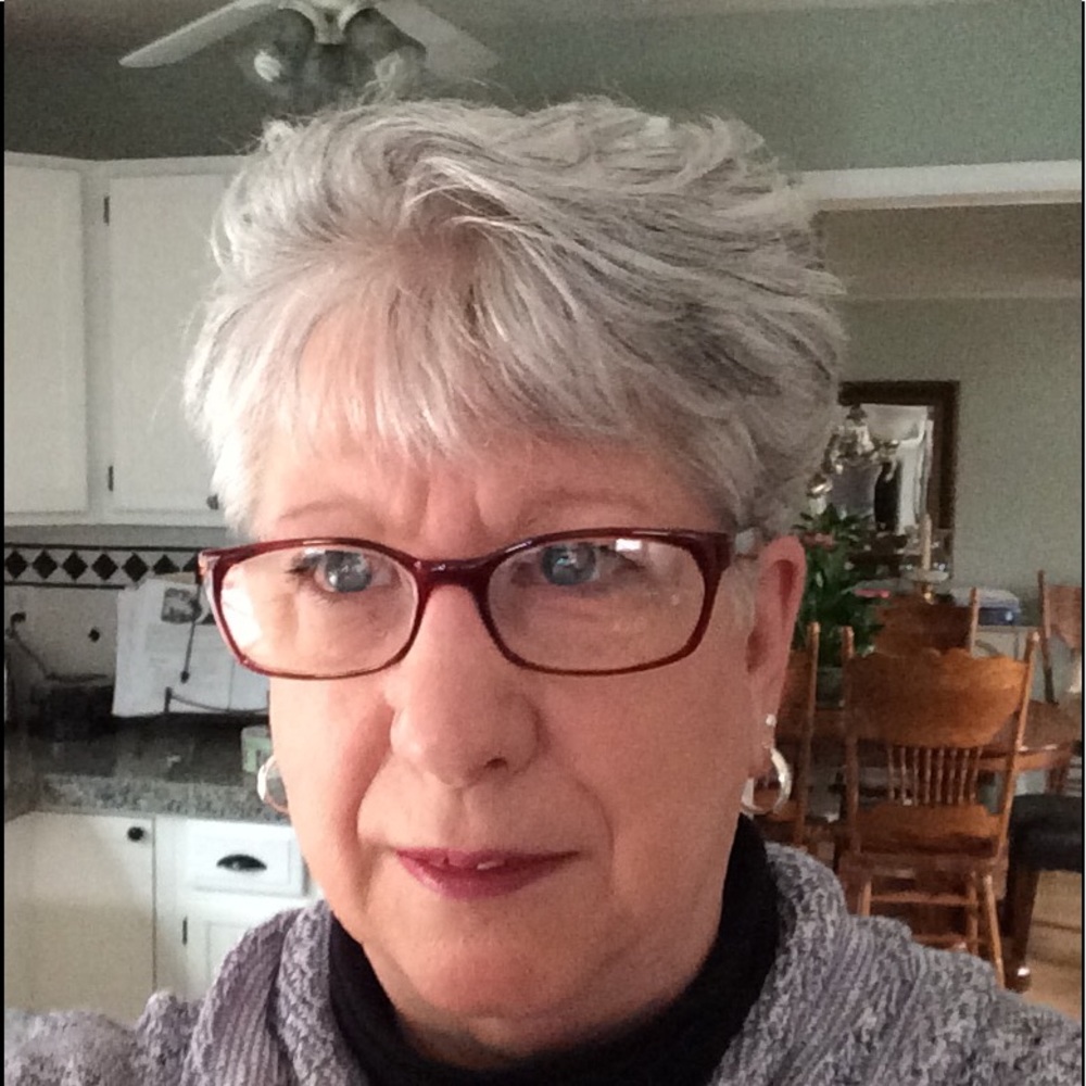 Meet your Posher, Dana